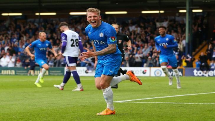 Will Collar scores for Stockport